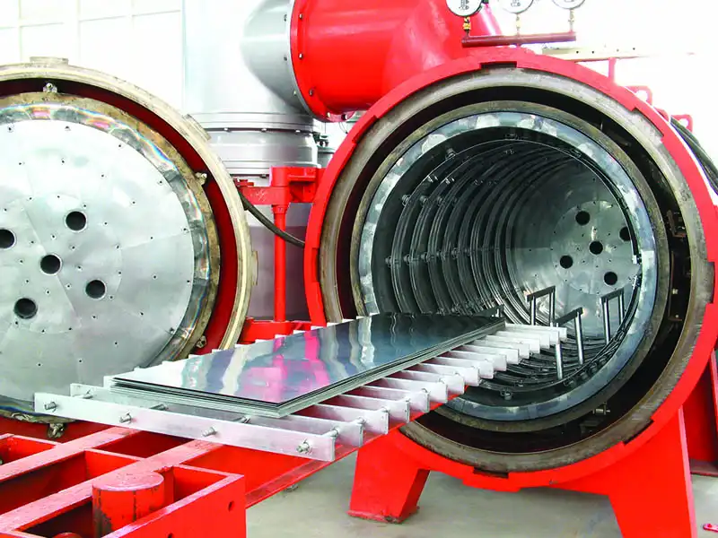 Vacuum furnace 2.jpg